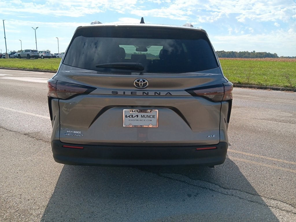 2026 Toyota Sienna XLE 7 Passenger