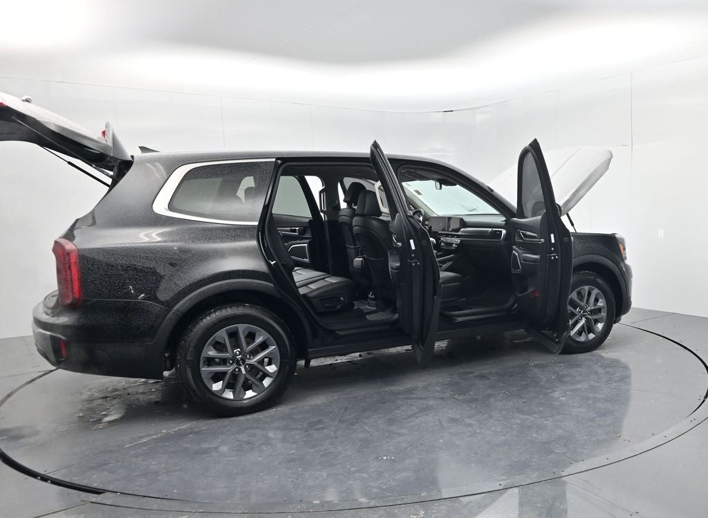 2023 Kia Telluride LX