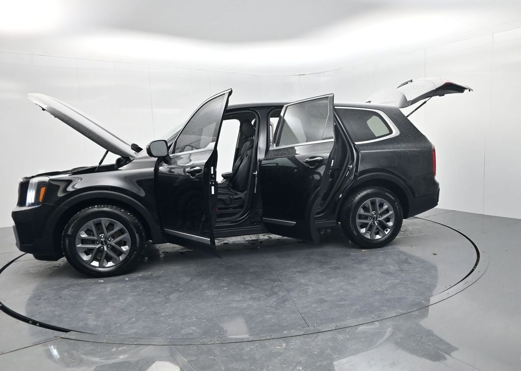 2023 Kia Telluride LX