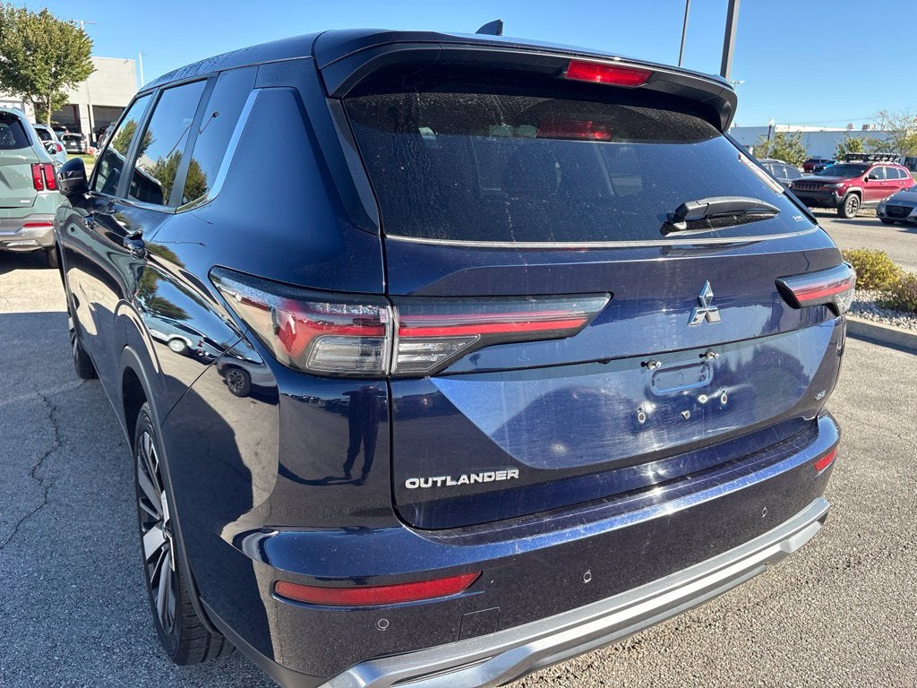 2025 Mitsubishi Outlander SE