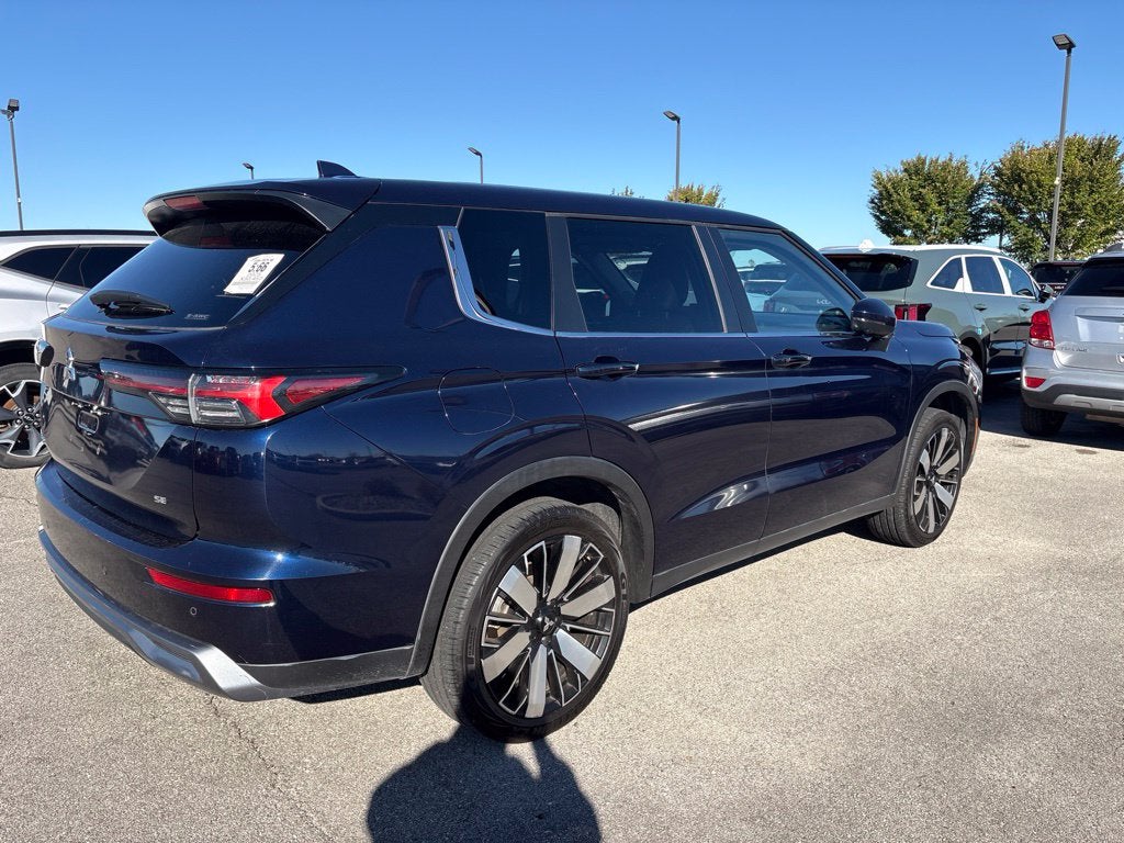 2025 Mitsubishi Outlander SE