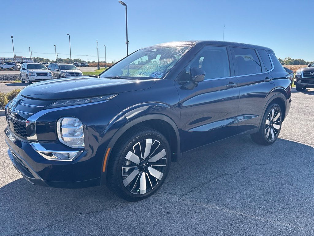 2025 Mitsubishi Outlander SE