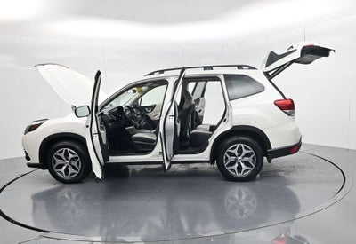 2024 Subaru Forester Premium