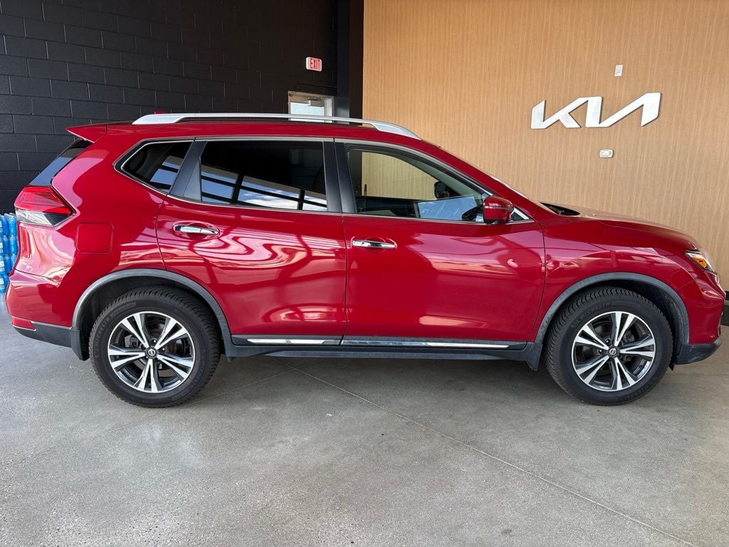 2017 Nissan Rogue SL