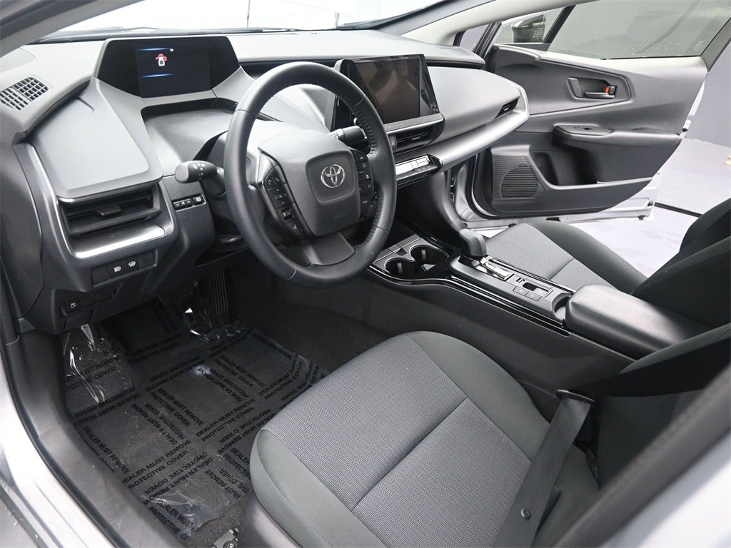 2025 Toyota Prius LE
