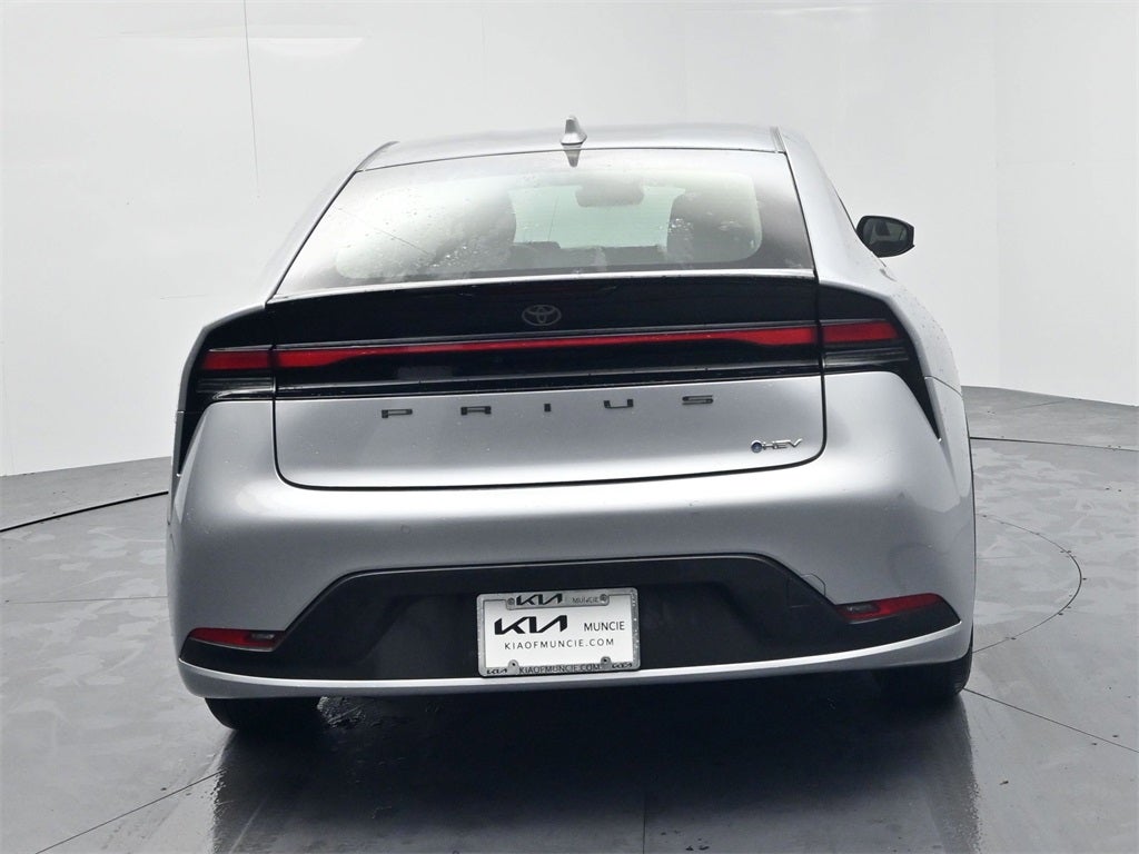 2025 Toyota Prius LE