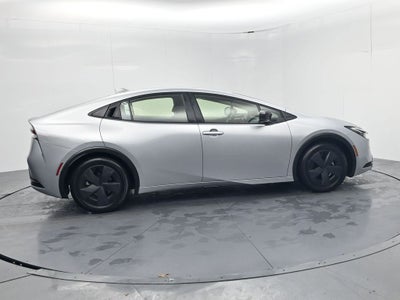 2025 Toyota Prius LE