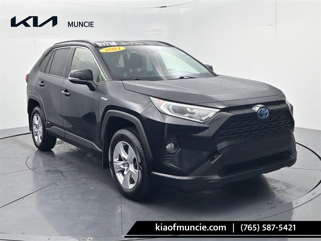 2021 Toyota RAV4 Hybrid XLE