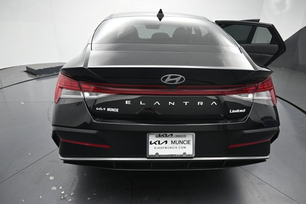2025 Hyundai Elantra Limited