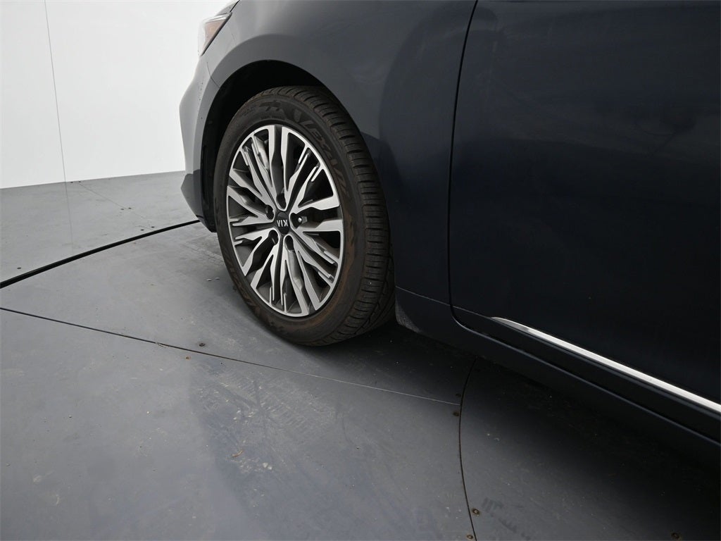 2020 Kia Cadenza Technology