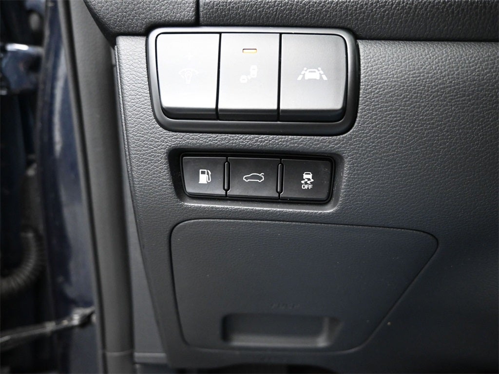 2020 Kia Cadenza Technology