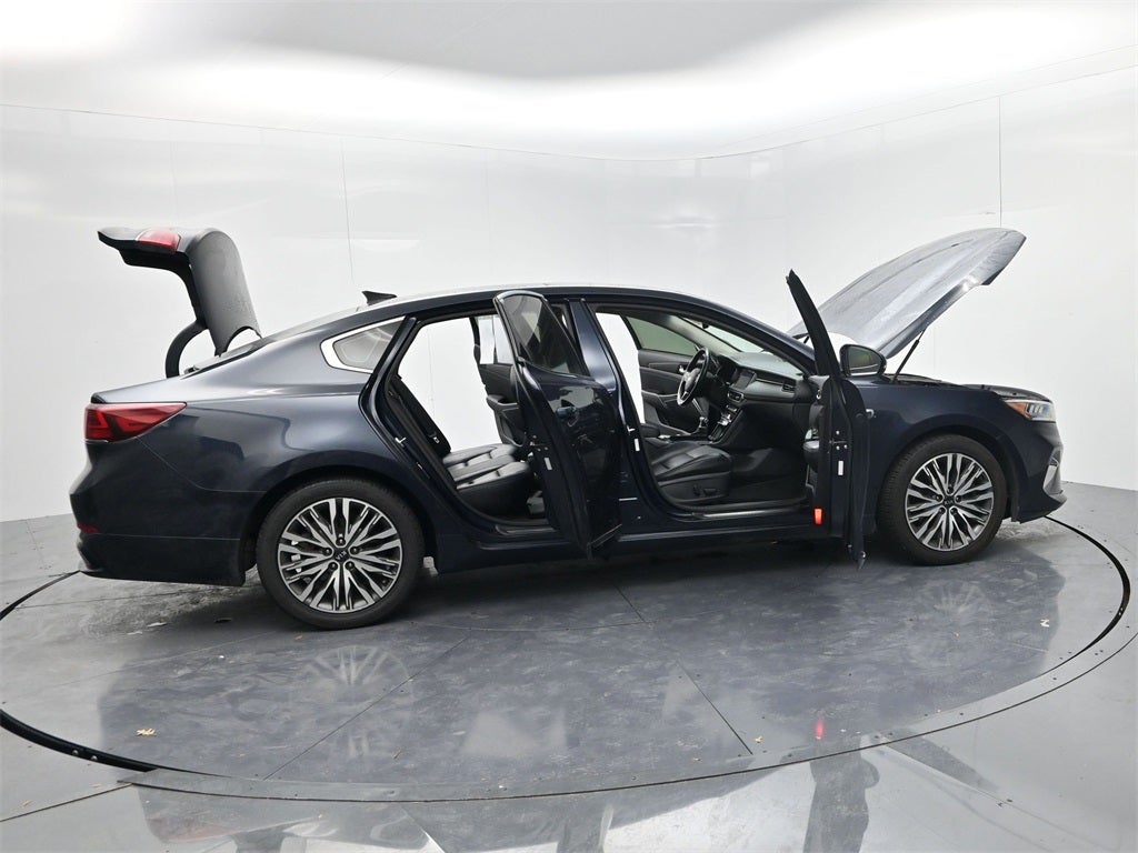 2020 Kia Cadenza Technology