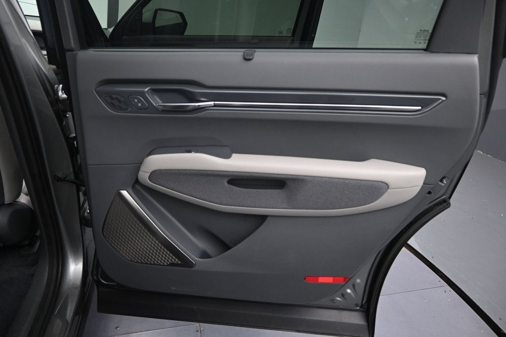2024 Kia EV9 Land