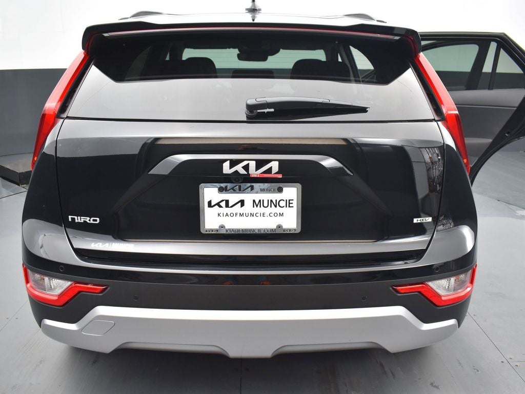 2025 Kia Niro EX
