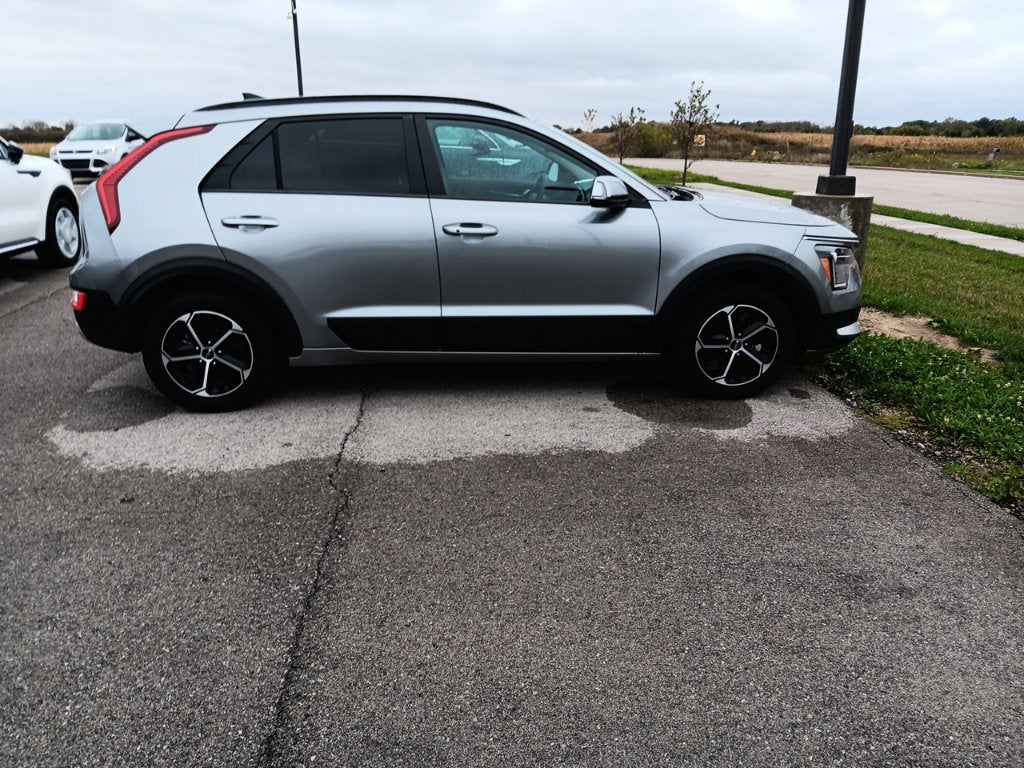 2025 Kia Niro EX