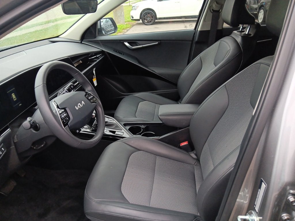 2025 Kia Niro EX