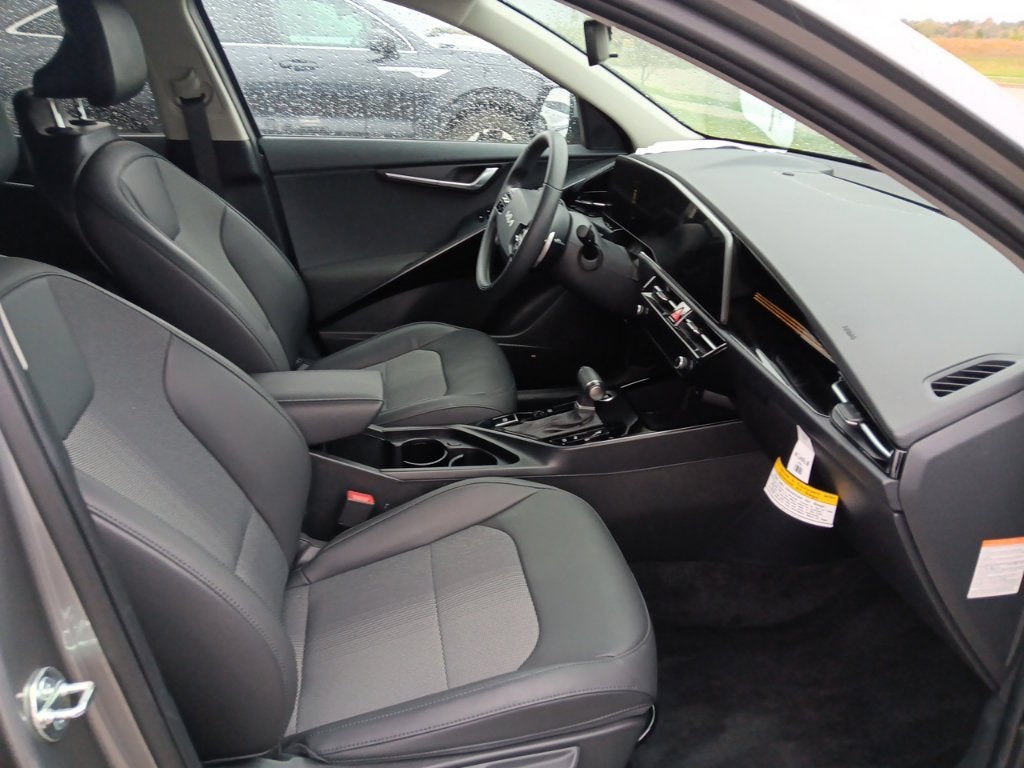 2025 Kia Niro EX