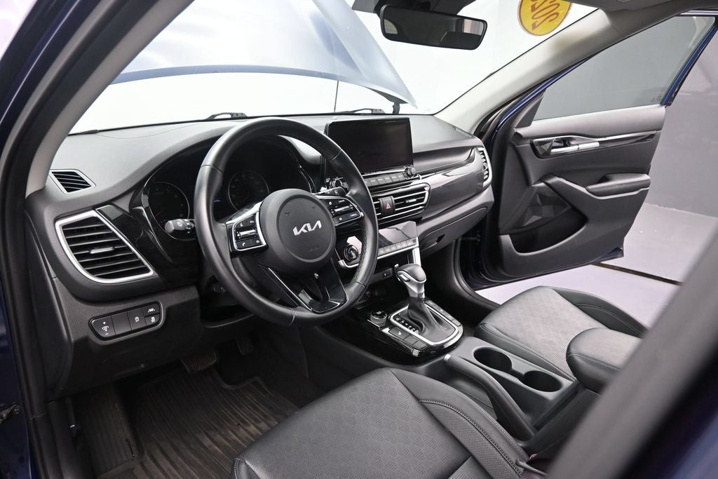 2023 Kia Seltos EX