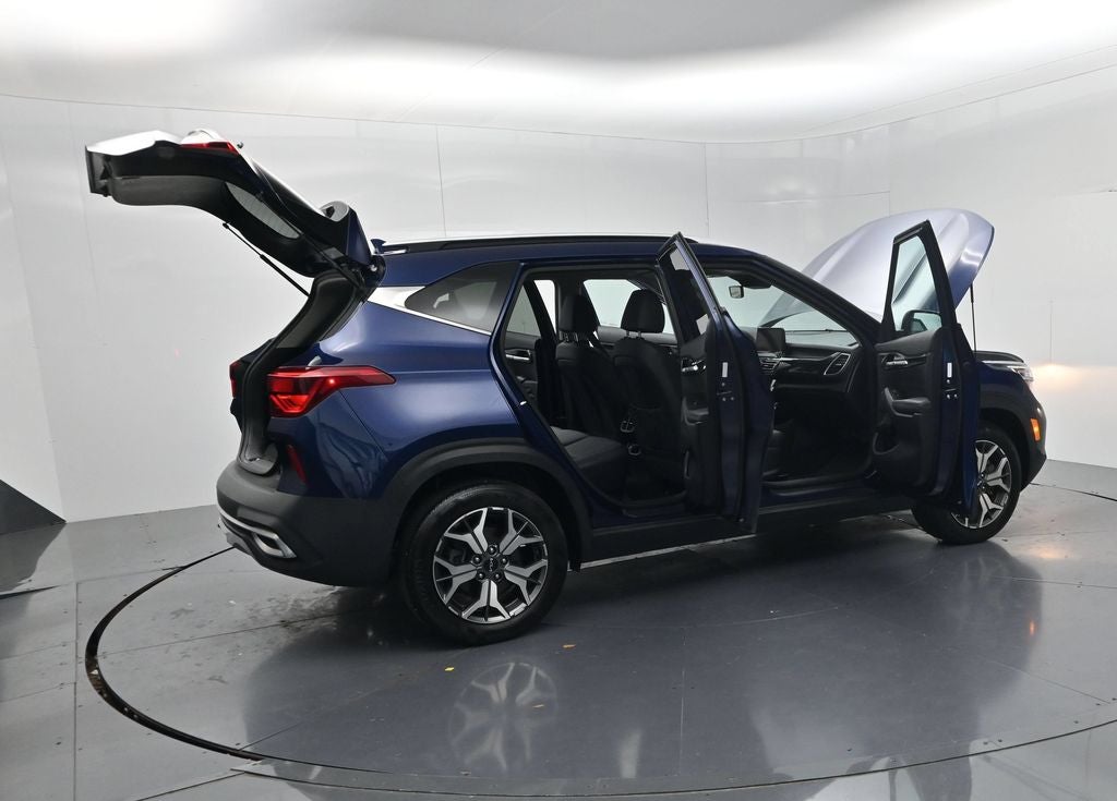 2023 Kia Seltos EX