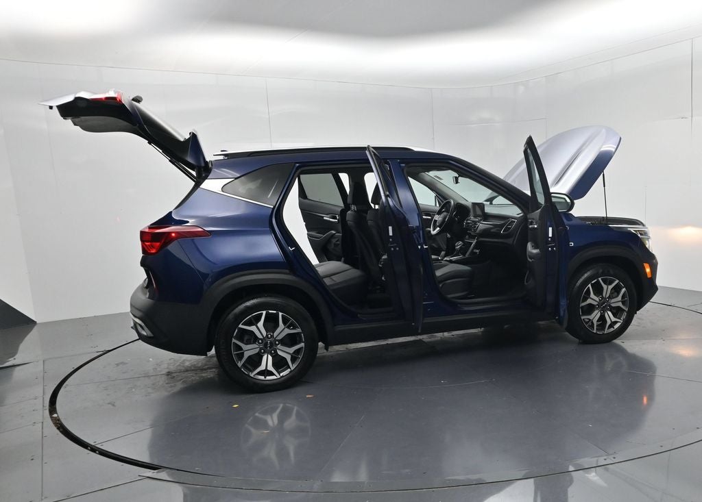 2023 Kia Seltos EX
