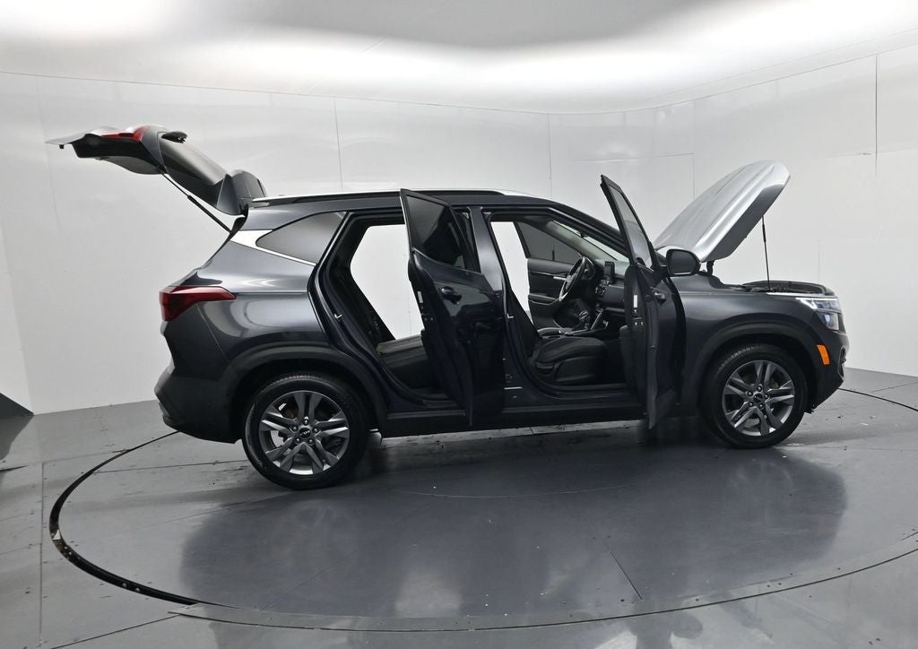 2022 Kia Seltos S