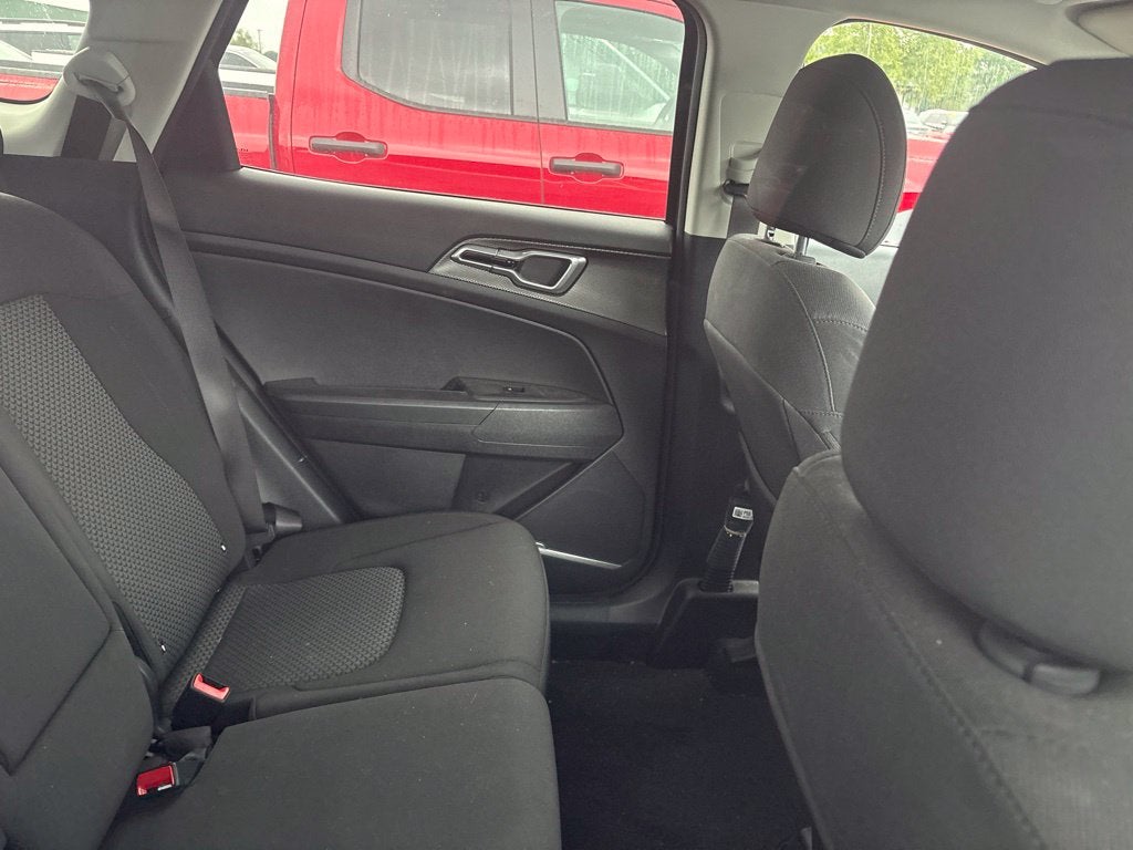 2025 Kia Sportage LX