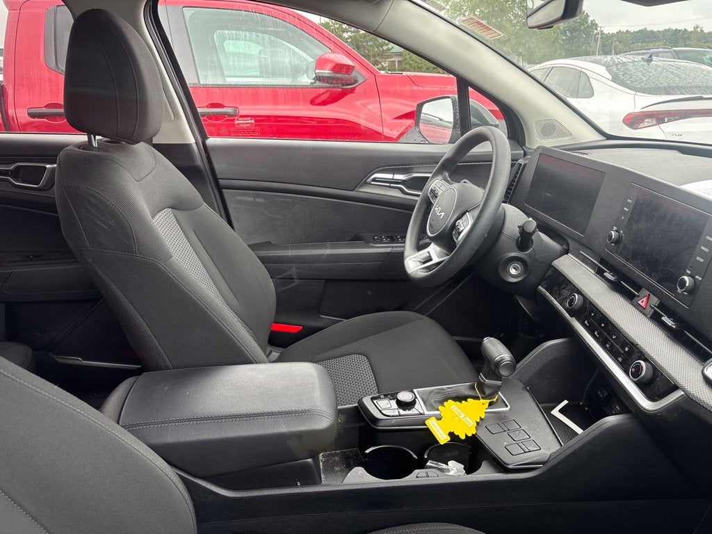 2025 Kia Sportage LX