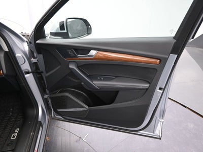 2023 Audi Q5 45 S line Premium quattro