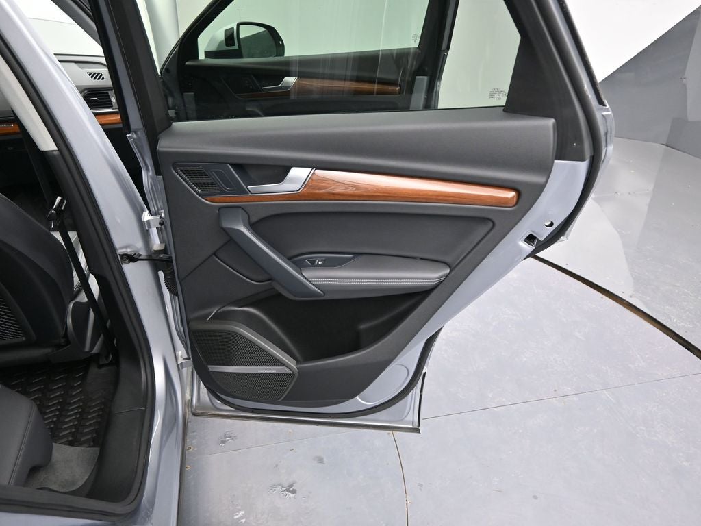 2023 Audi Q5 45 S line Premium quattro