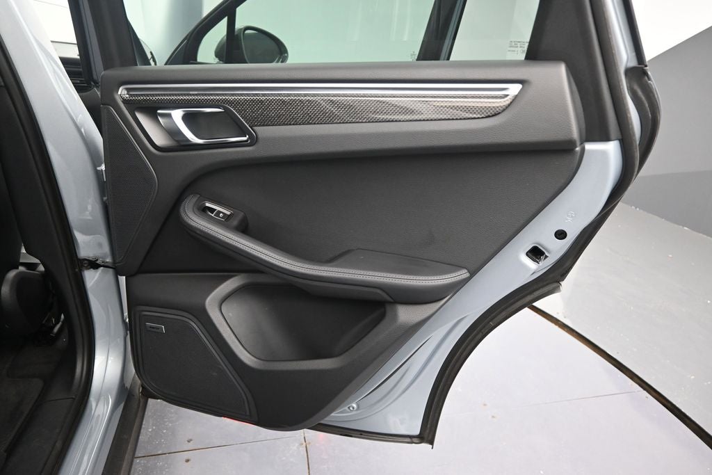 2024 Porsche Macan T