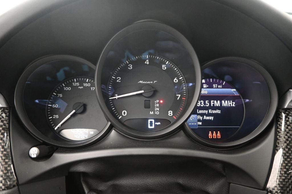 2024 Porsche Macan T
