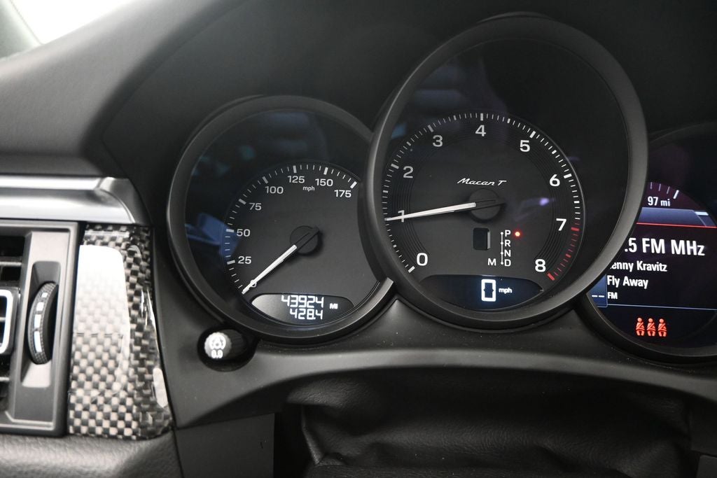 2024 Porsche Macan T