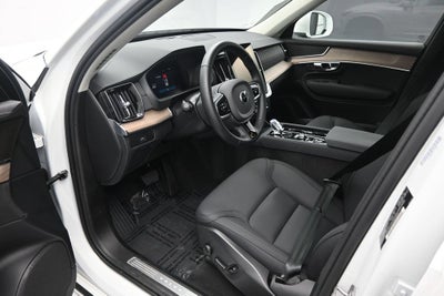2025 Volvo XC90 B5 Plus 2025.5
