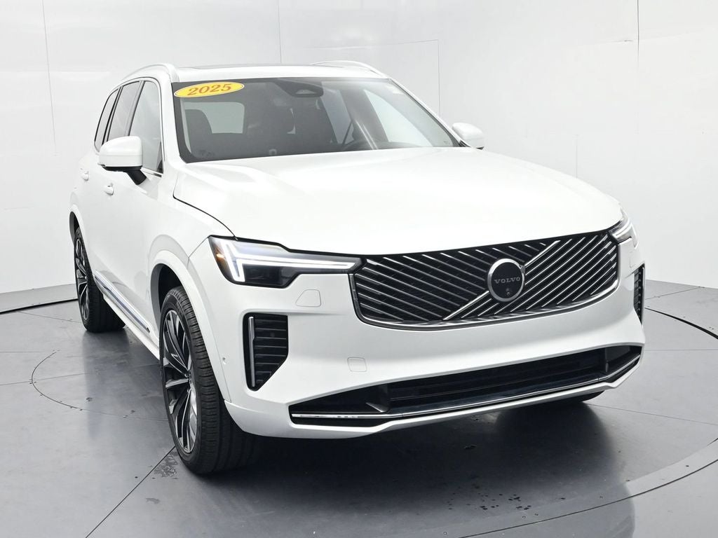 2025 Volvo XC90 B5 Plus 2025.5
