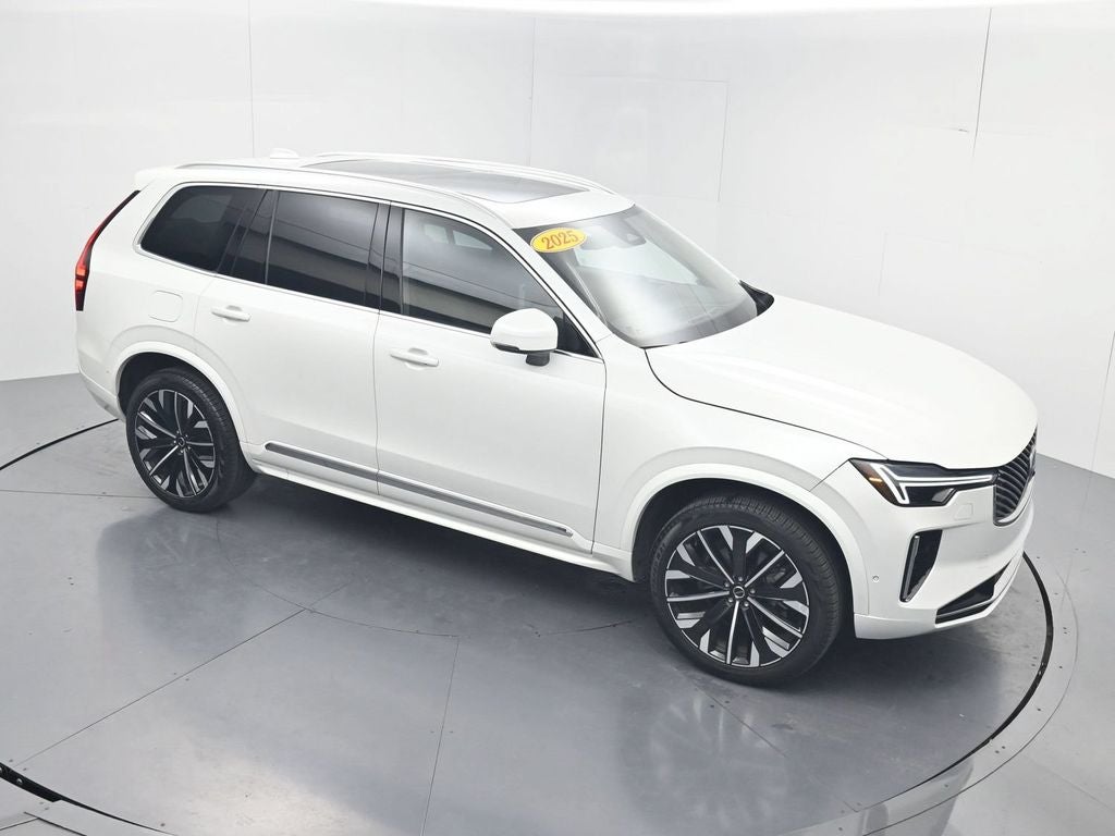 2025 Volvo XC90 B5 Plus 2025.5