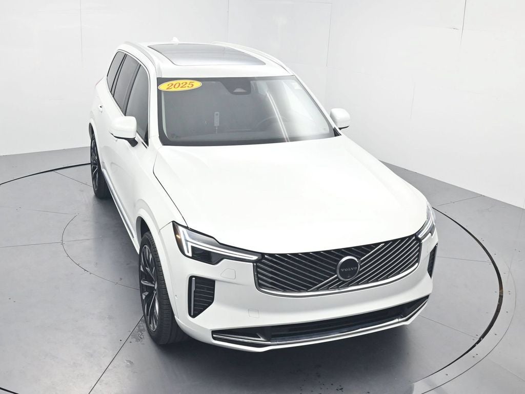 2025 Volvo XC90 B5 Plus 2025.5