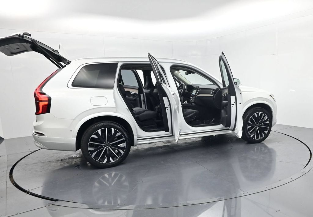 2025 Volvo XC90 B5 Plus 2025.5