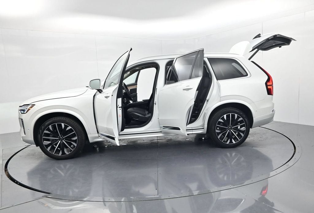 2025 Volvo XC90 B5 Plus 2025.5