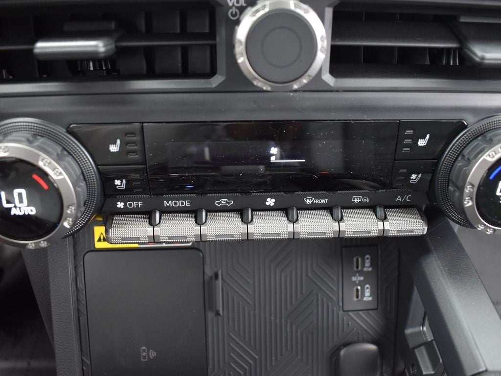 2025 Toyota Tacoma i-FORCE MAX Tacoma Trailhunter