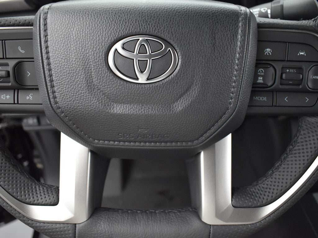 2025 Toyota Tacoma i-FORCE MAX Tacoma Trailhunter