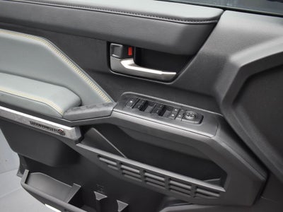 2025 Toyota Tacoma i-FORCE MAX Tacoma Trailhunter