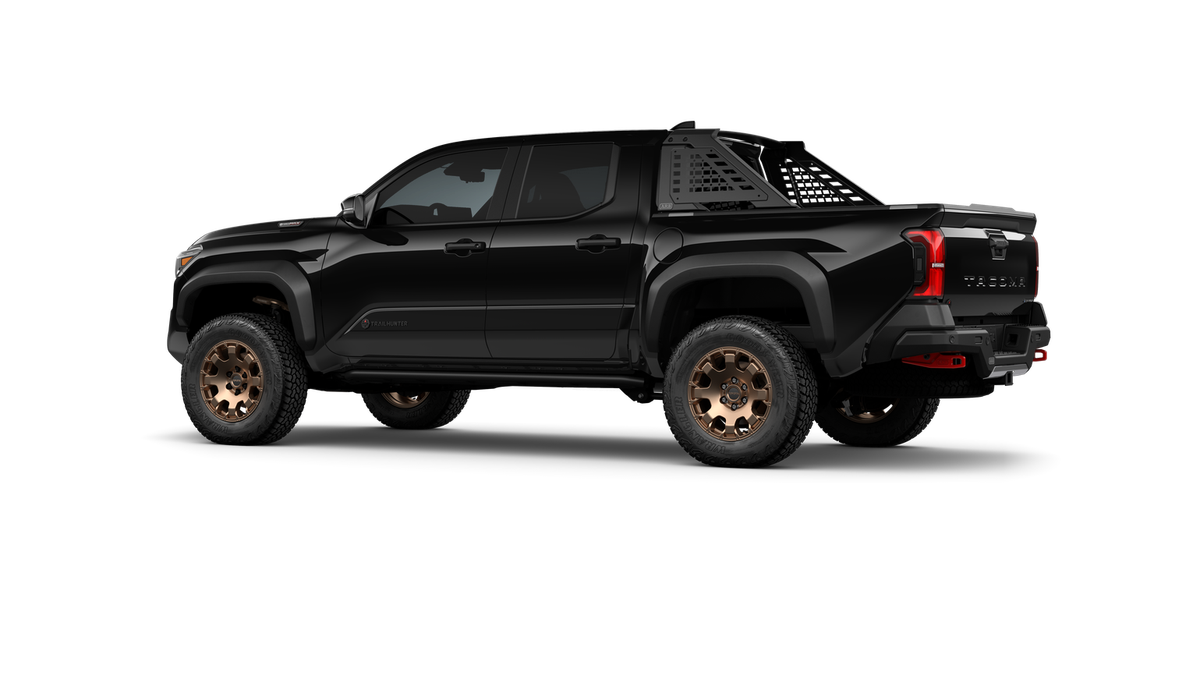 2025 Toyota Tacoma i-FORCE MAX Tacoma Trailhunter