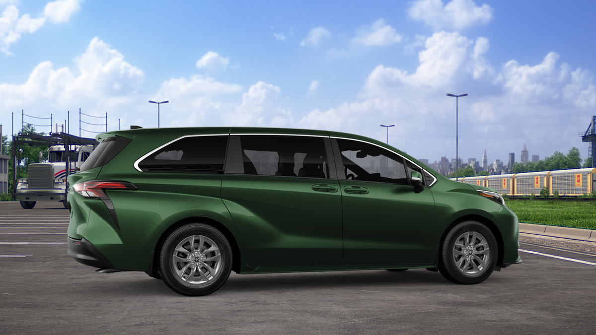 2026 Toyota Sienna LE