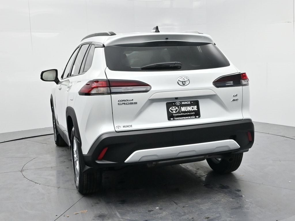 2026 Toyota Corolla Cross LE