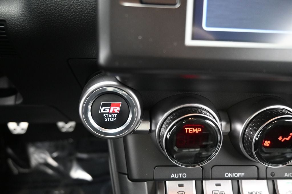 2026 Toyota GR86 Premium MT