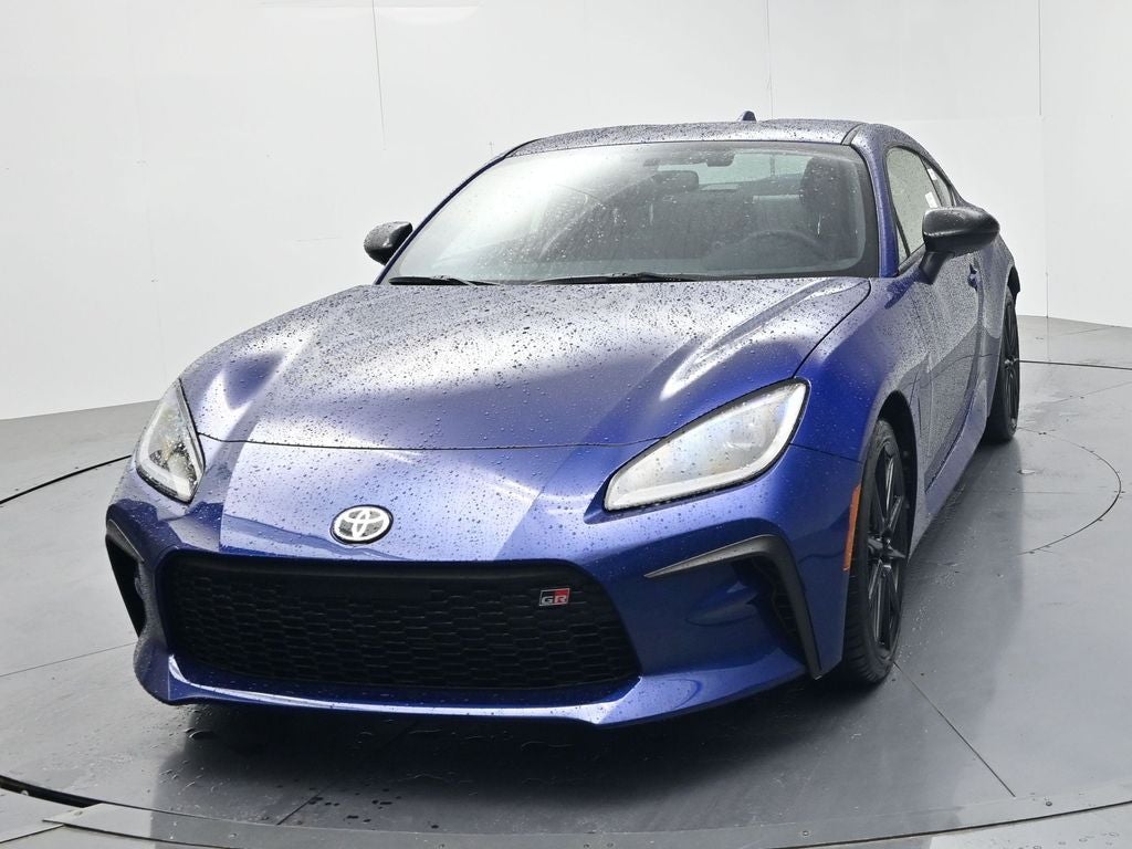 2026 Toyota GR86 Premium MT