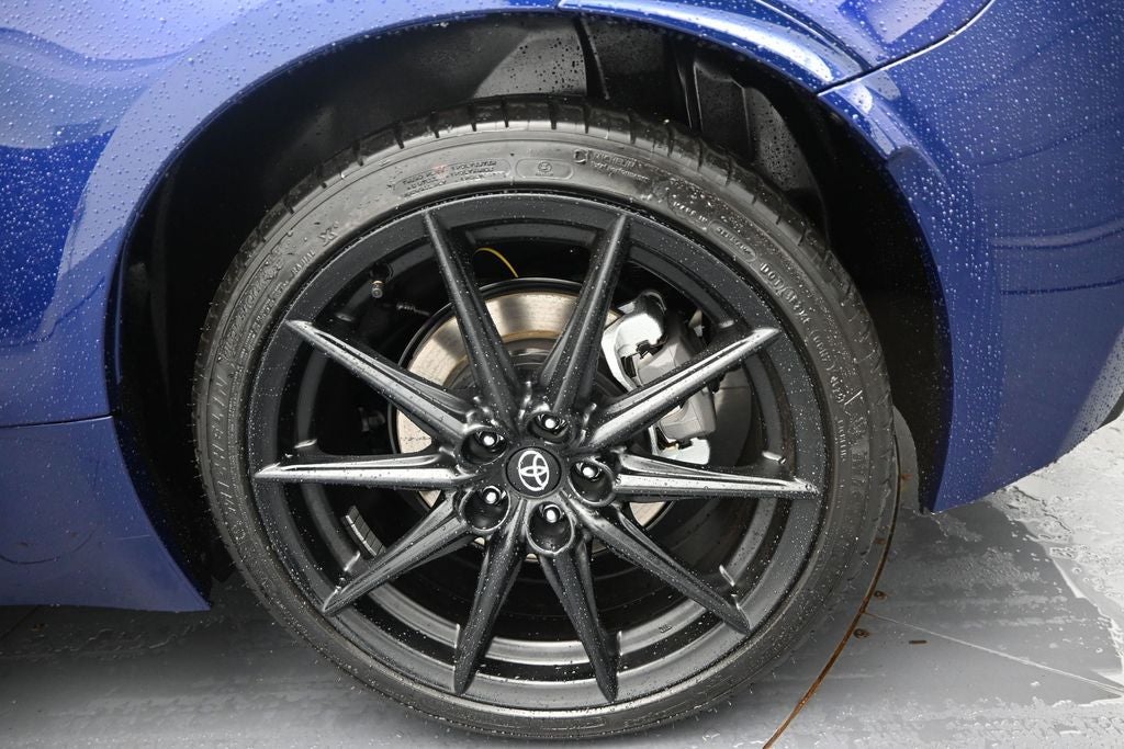 2026 Toyota GR86 Premium MT