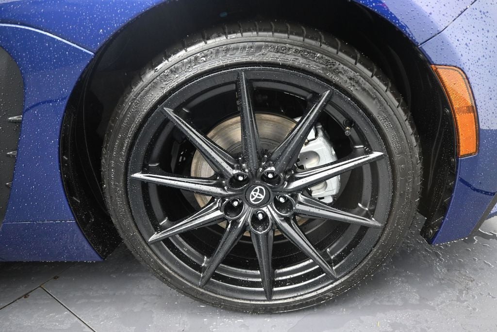 2026 Toyota GR86 Premium MT