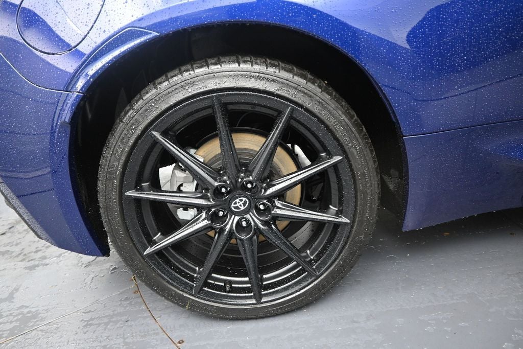 2026 Toyota GR86 Premium MT