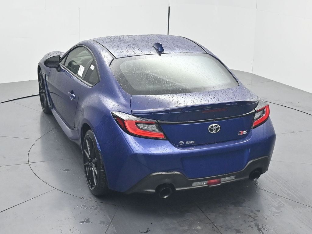 2026 Toyota GR86 Premium MT